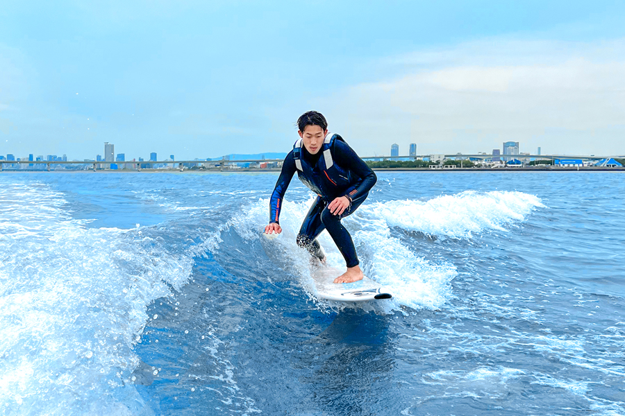 大阪で波待ち関係なくいつでもサーフィンが楽しめるウェイクサーフィン